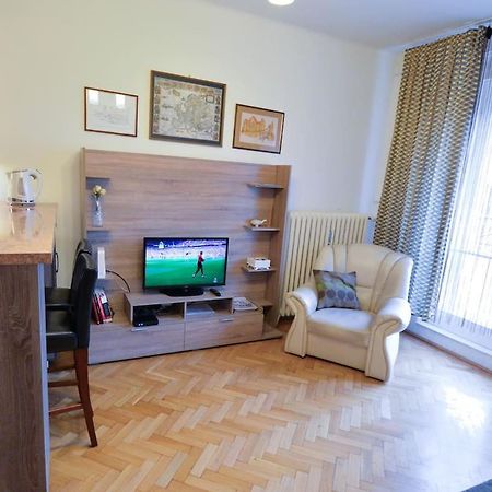 City Center Apartment Debrecen Extérieur photo